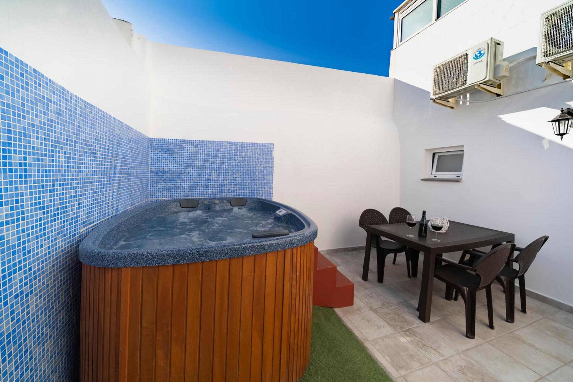 Casa Carabeo Apartment Nerja Bagian luar foto